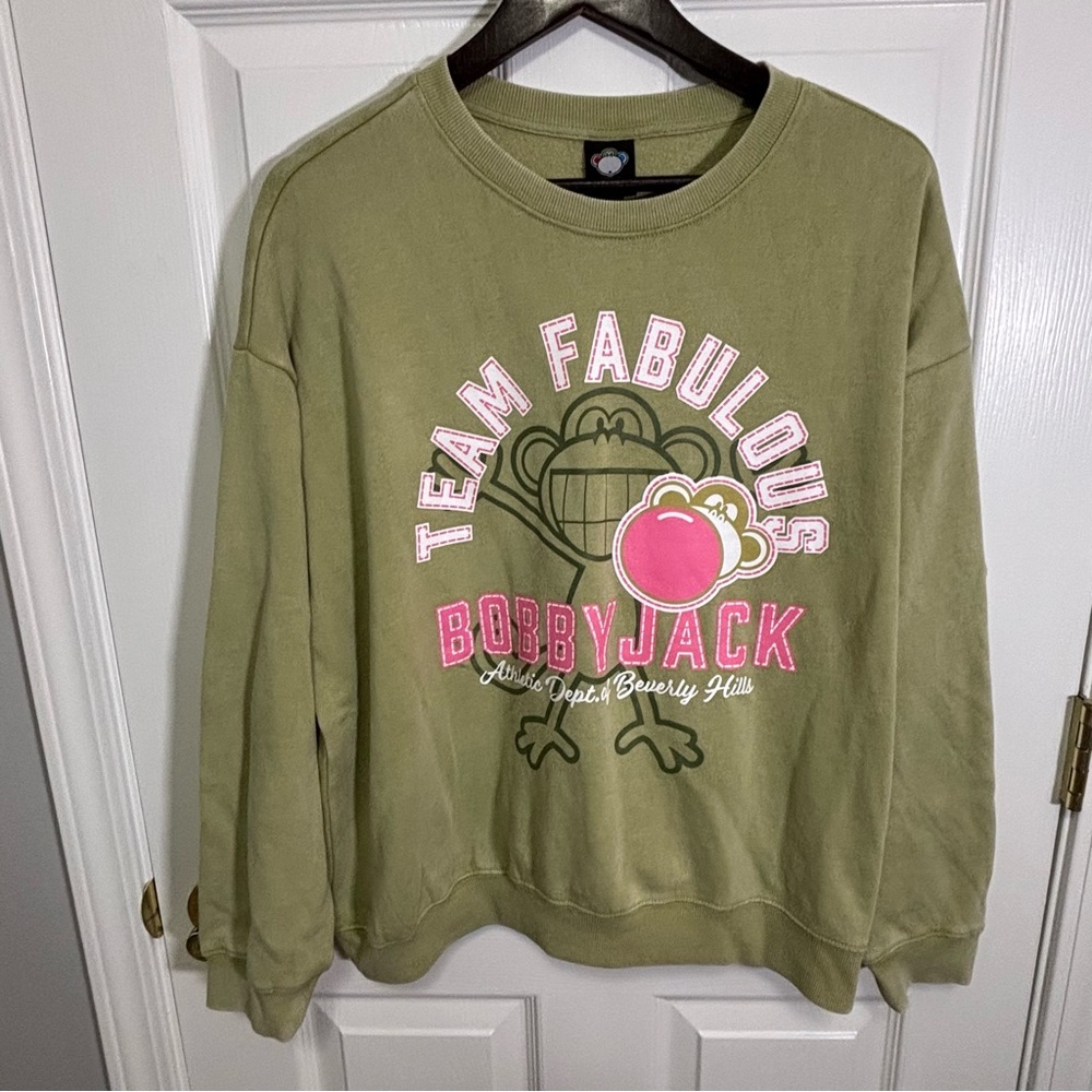 Bobby Jack Sweatshirt Women’s Size M Crewneck Green And Pink EUC Team Fabulous
